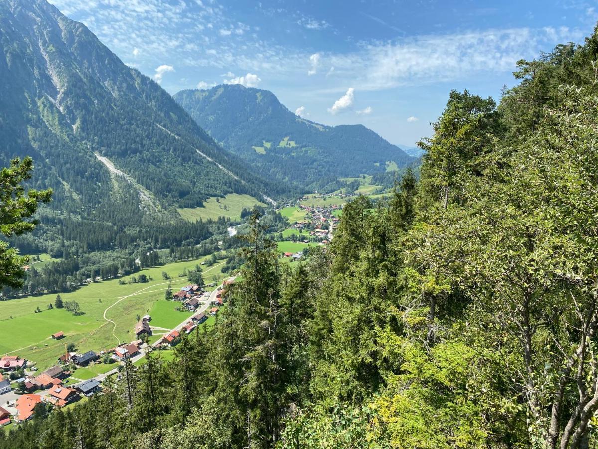 Bergsteiger-Hotel Grüner Hut Bad Hindelang Exterior foto